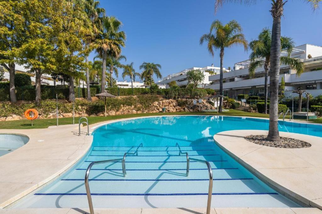 Great Apartment Near Banus มาร์เบยา ภายนอก รูปภาพ